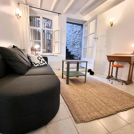 Authentique Avec Jardin Et Animaux Admis - Fr-1-510-234 * Bousignies-sur-Roc