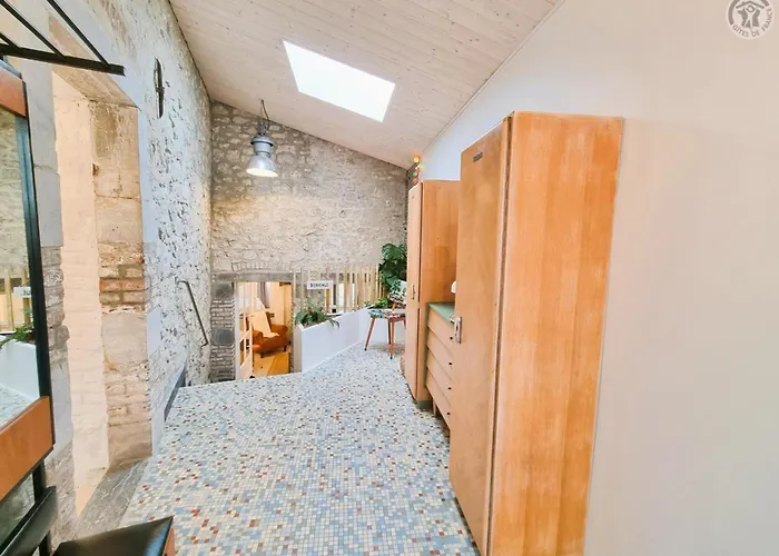 Hébergement de vacances Authentique Avec Jardin Et Animaux Admis - Fr-1-510-234